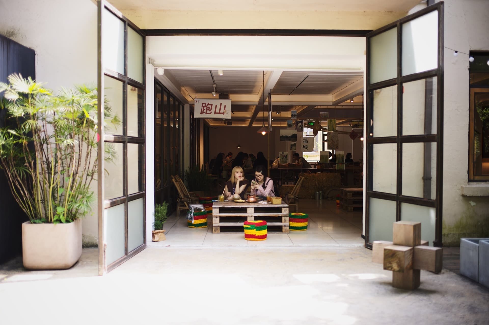 Summer has begun in Hangzhou